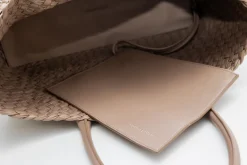 Alaia 1
